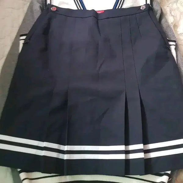 [BUNJANG] Women's School Uniform Jacket, Vest, and Skirt Set / 위례한빛고 여자교복