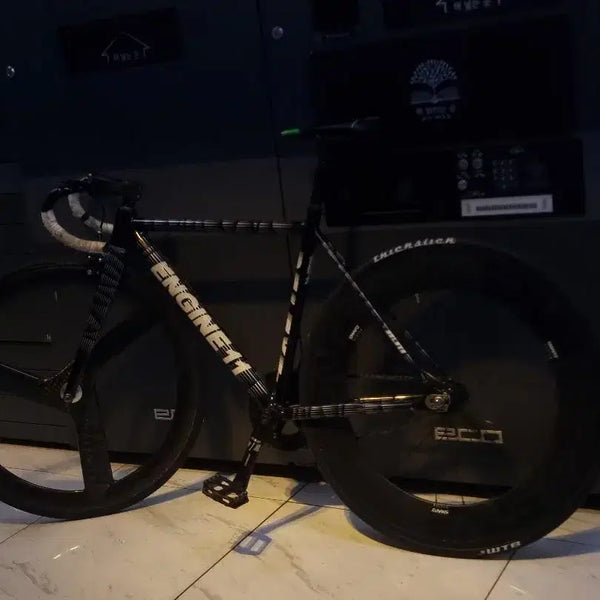 [BUNJANG] Engine11 Deluxe Frame Set - Front Carbon Wheel, Rear Novatec 88 Rim / 엔진11 디럭스 구구형 판/대 로드대차 좋아함