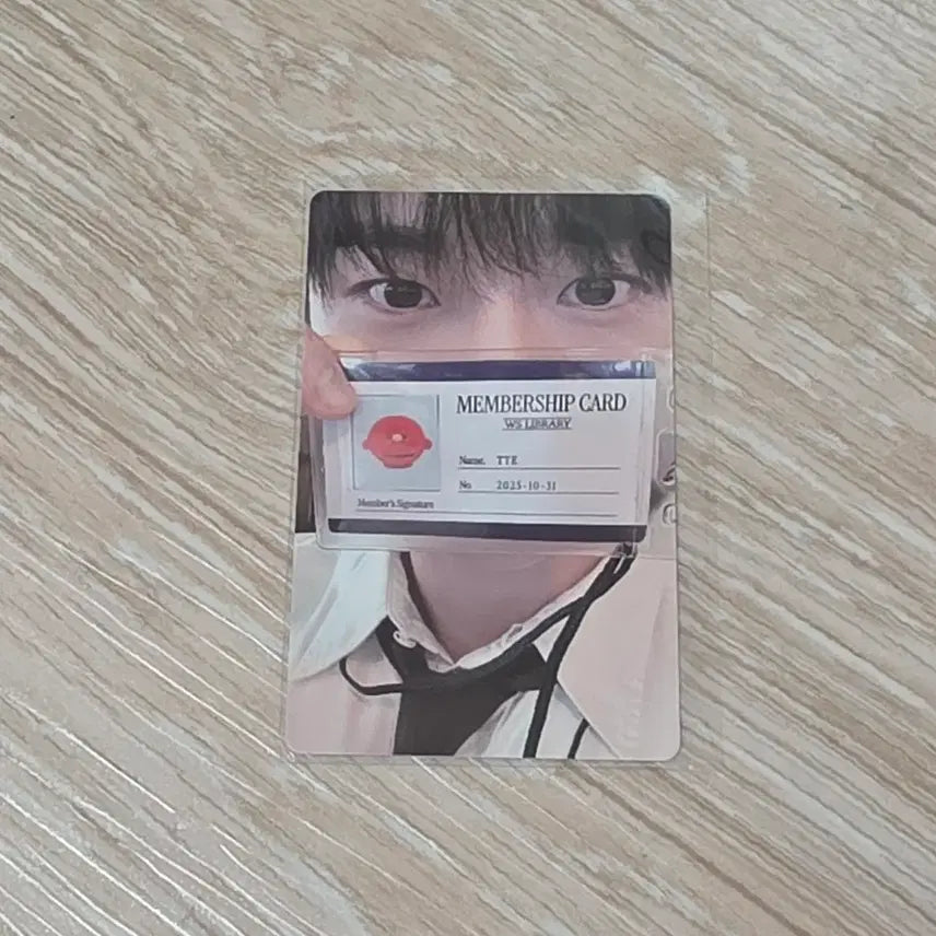 [BUNJANG] Byun Woo Seok Cheer Stick Photocard / 변우석 응원봉 포토카드 팝니다
