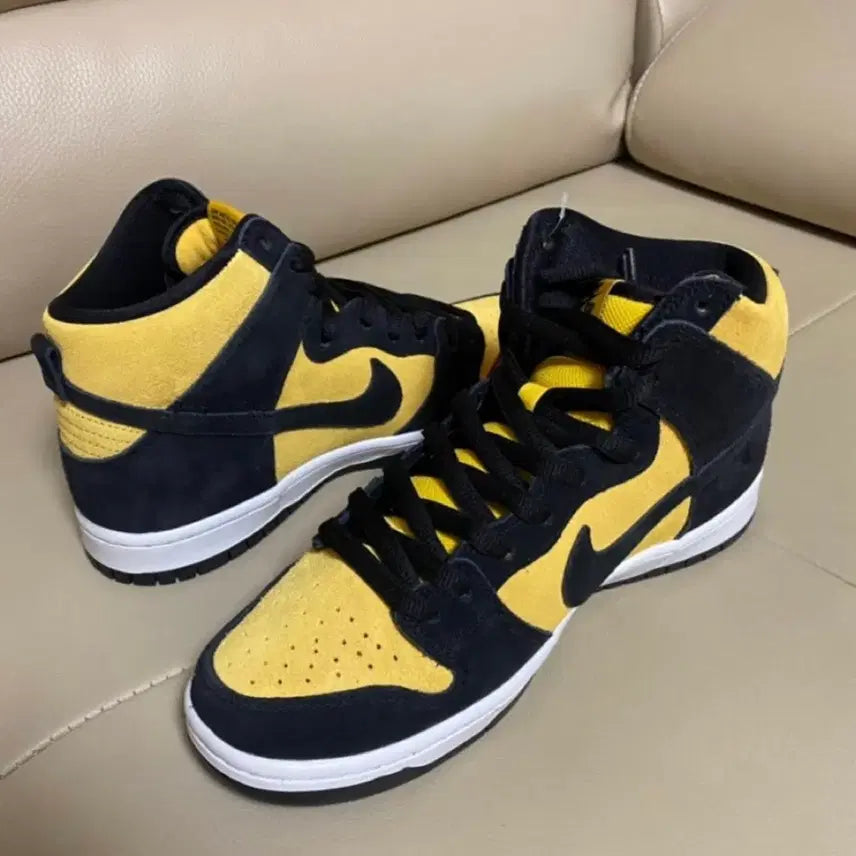 [BUNJANG] Nike SB Dunk High Pro Maize & Black / 나이키 SB 덩크 하이 프로 메이즈 앤 블랙