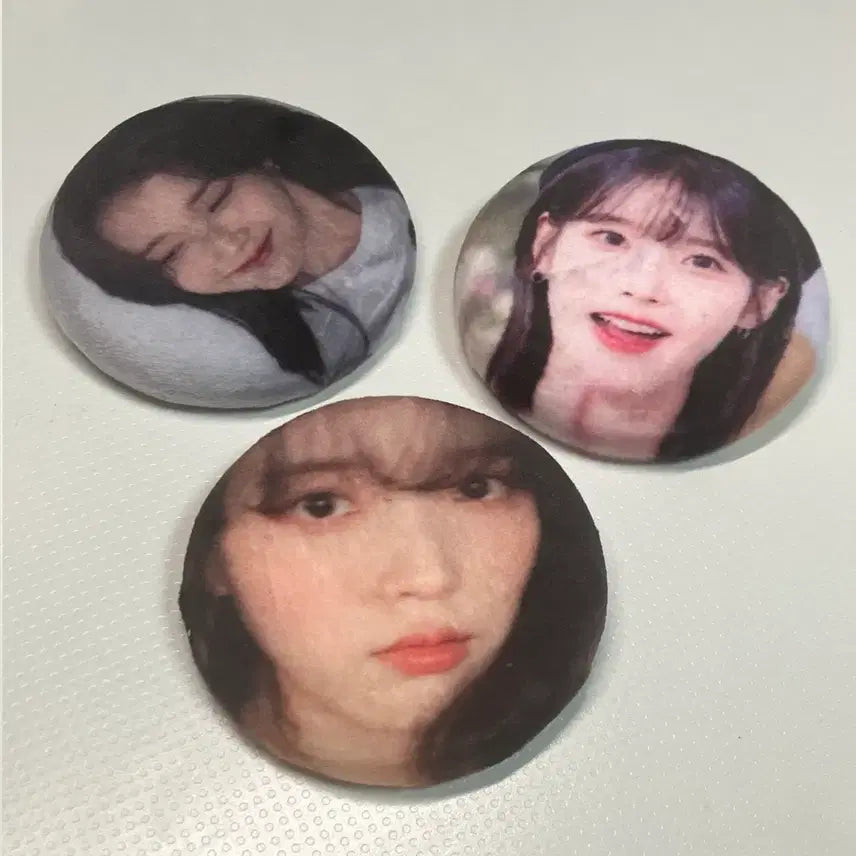 [BUNJANG] IU Mal-rang Pin Badge Bundle Set / 아이유 말랑핀뱃지 비공굿