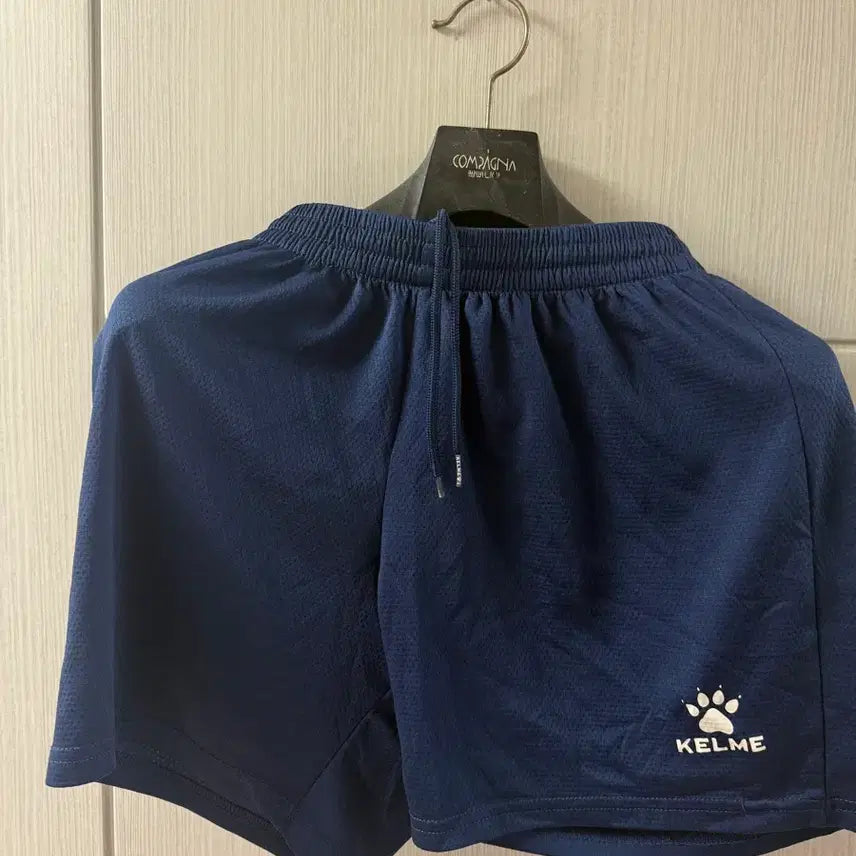 [BUNJANG] Kelme Soccer Shorts / 켈미 반바지
