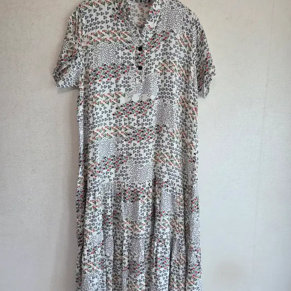 [BUNJANG] Women's Floral Pattern Short-Sleeve Maxi Dress (M-L) / 55 일본 여성 반팔 롱원피스 플라워 패턴 꽃무늬