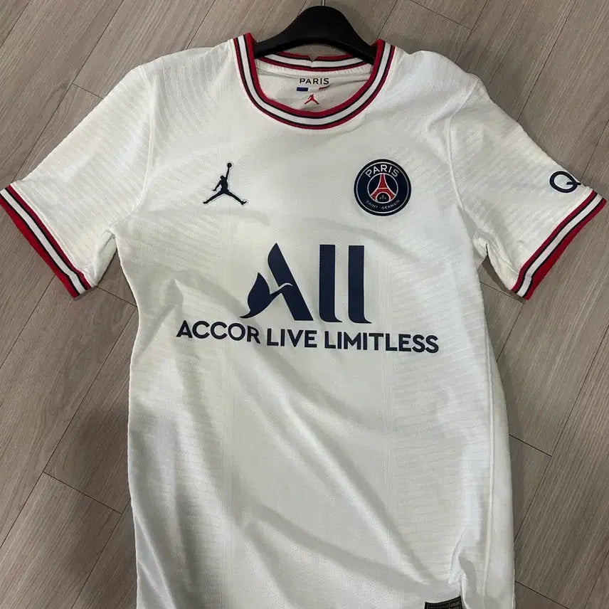 [BUNJANG] Paris Saint-Germain Football Jersey / 파리생제르망 유니폼