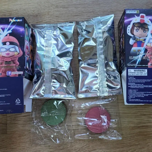 [BUNJANG] Bandai Gundam Pajamas 2nd Edition: Char's Zaku II + Amuro's First Gundam / 반다이 건담 파자마즈2탄 우주세기 샤아자쿠2+아무로 퍼스트건담 팝니다