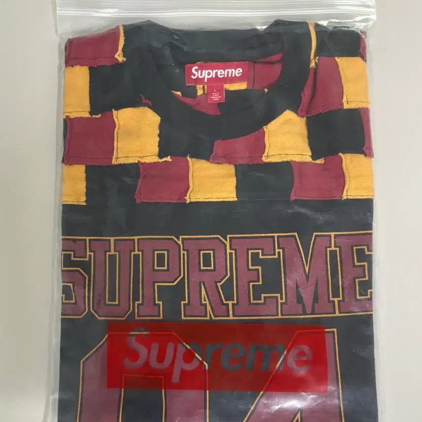 [BUNJANG] Supreme Patchwork York Football Short Sleeve T-Shirt / 슈프림 패치워크 요크 풋볼 반팔 L
