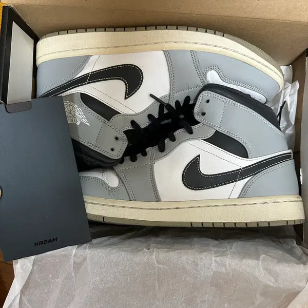 [BUNJANG] Air Jordan 1 Mid Light Smoke Grey Anthracite / 조던1 미드 라이트 스모크 그레이 앤트러사이트 260