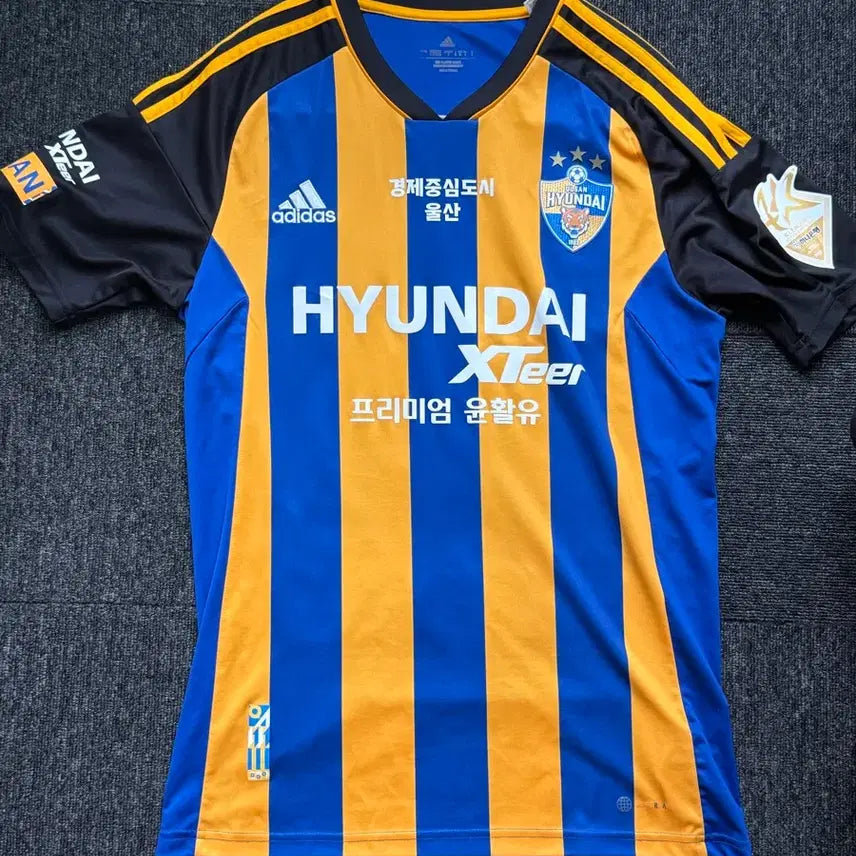[BUNJANG] Ulsan Hyundai FC 2023 K League Champion Season Kit - Joo Min-kyu (Full Patches & Nameset) / 2023 K리그 울산 현대 주민규 유니폼(풀패치, 풀마킹)