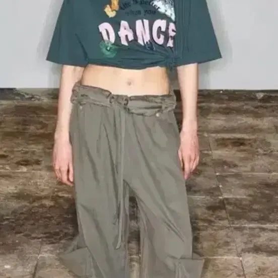 [BUNJANG] TheOpen Product Wide Cargo Roll-up Pants / 더오픈프로덕트 카고 바지 와이드 롤업 팬츠