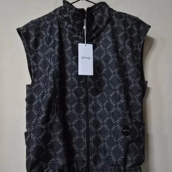 [BUNJANG] PING Golfwear Logo Pattern Vest / 핑 골프웨어 박시핏 로고 패턴 조끼