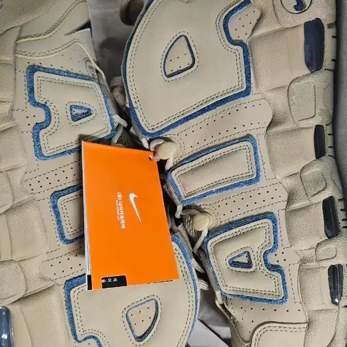 [BUNJANG] Nike Air More Uptempo Limestone Blue (275mm) Sneakers / 업템포 라임스톤 블루 275mm