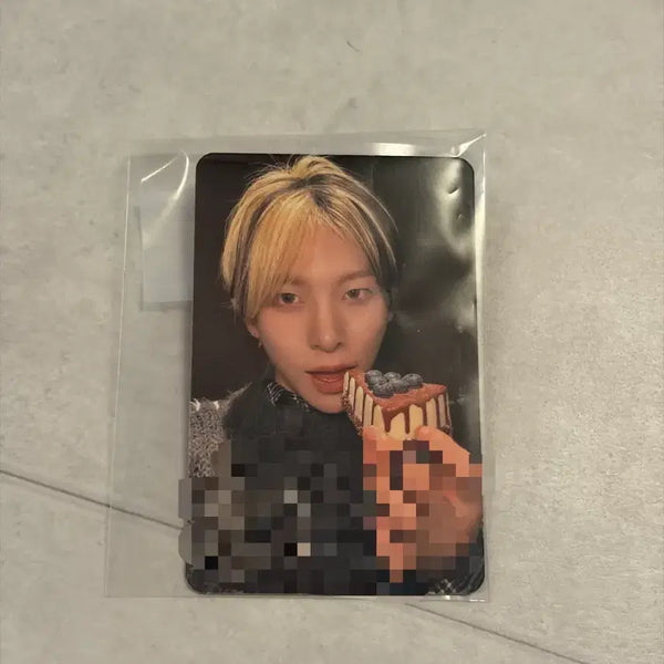 [BUNJANG] AMPERS&ONE Jiho Signed Photocard / 앰퍼샌드원 지호 최지호 싸인포카