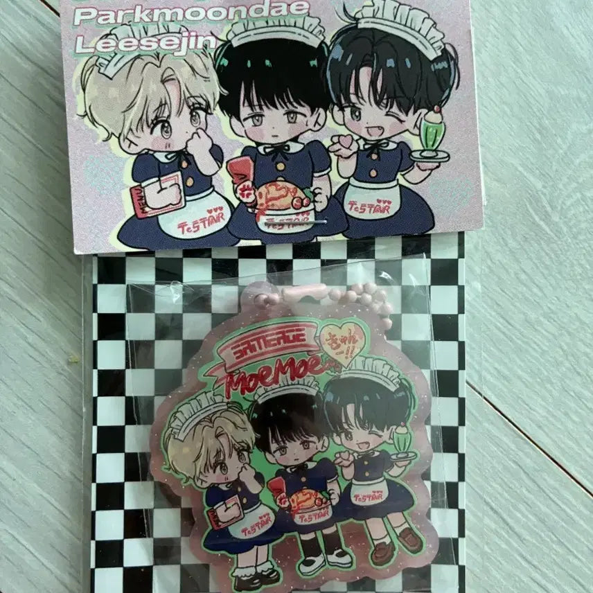 [BUNJANG] Na Na Demutjup Donggapjoo Keyring / 나나님 데못죽 동갑즈 키링