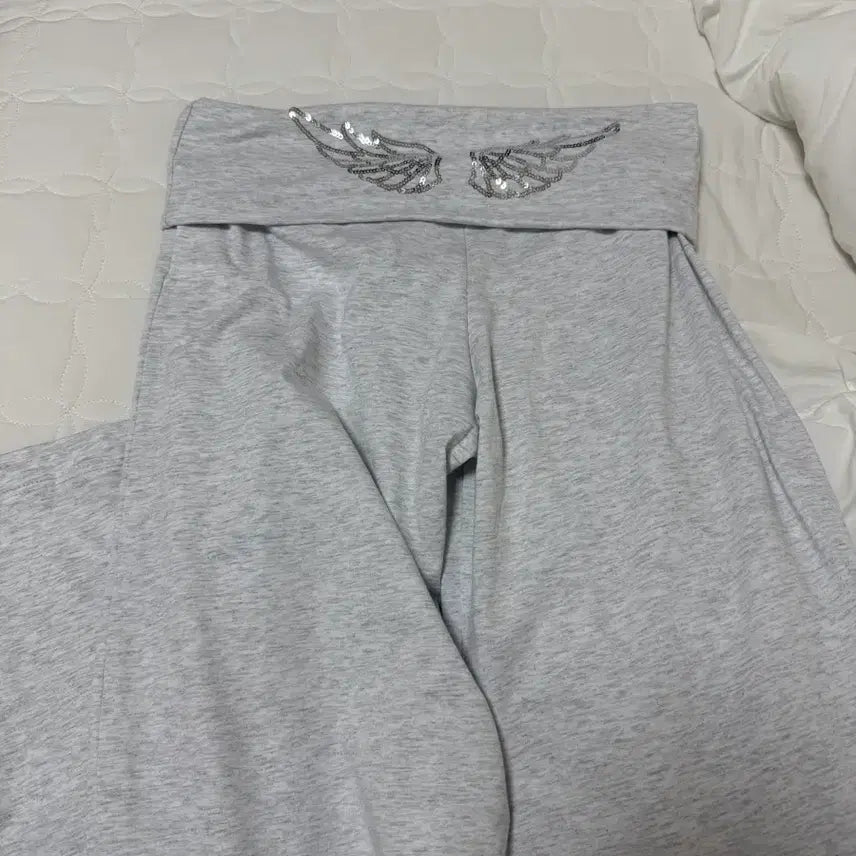 [BUNJANG] Subdued Wings Cuff Pants Pearl Grey Melange / 섭듀드 윙즈 커프스 팬츠 (펄 그레이 멜란지) (펄 그레이 멜란지)