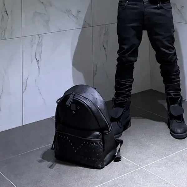 [BUNJANG] MCM Signature Logo Black Studded Backpack / (정품) MCM 시그니처 로고 블랙 스터드 백팩 판매 합니다.