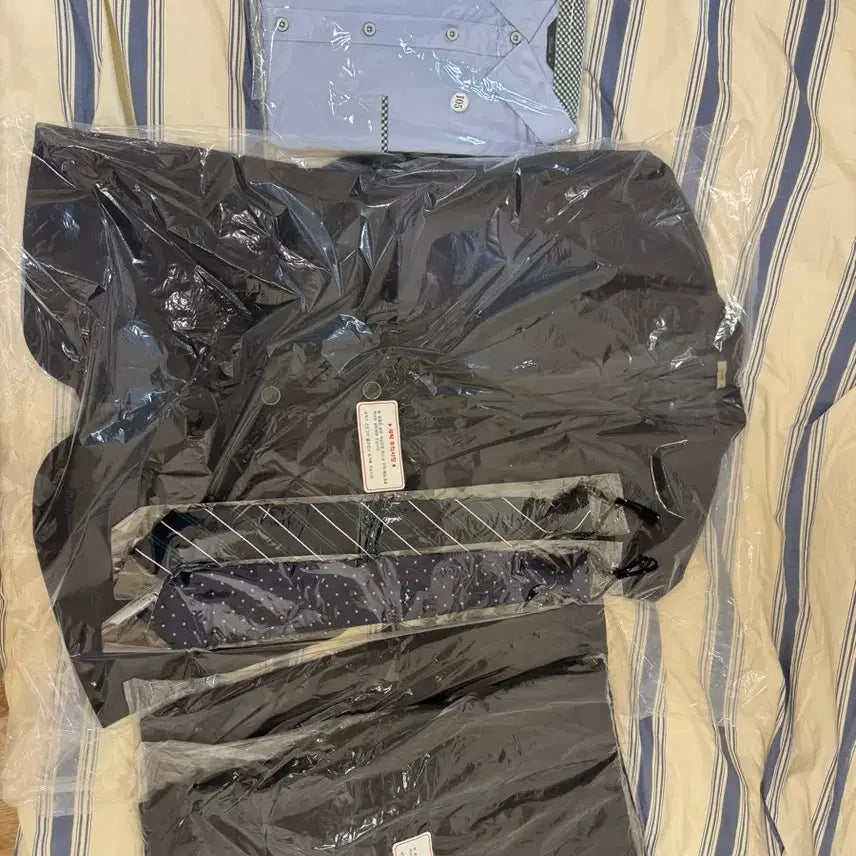 [BUNJANG] Men's Formal Suit Set (Shirt, Jacket, Pants, Tie) Size 105 / 정장 세트 7만원 새 상품 팝니다
