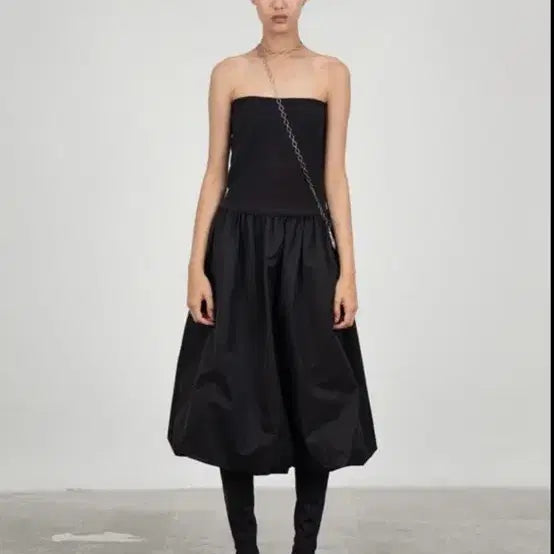 [BUNJANG] Amomento 23FW Banding Volume Skirt / 아모멘토 23fw 밴딩 볼륨 스커트