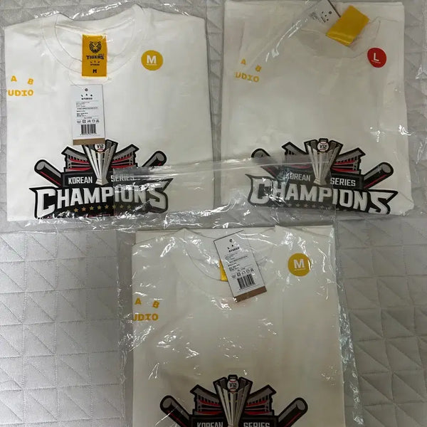 [BUNJANG] Kia Tigers 2024 Integrated Championship Merchandise T-shirt & Hat Set / 기아타이거즈 2024 통합우승 굿즈 팝니다