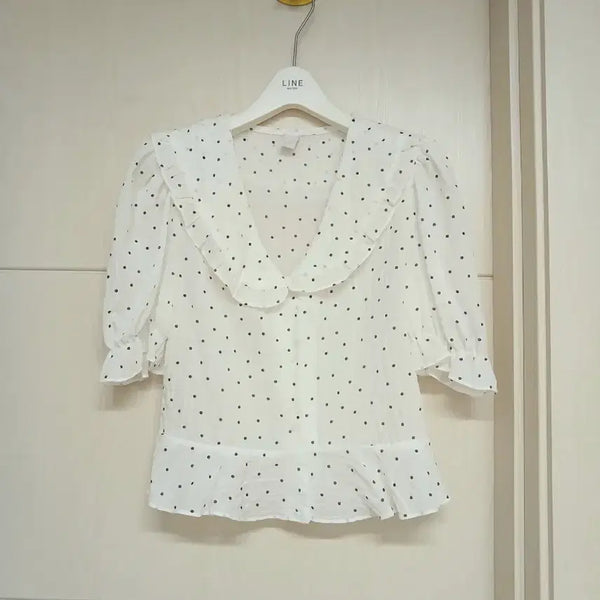 [BUNJANG] Dot Ruffle Lightweight Summer Blouse / 새옷) 러블리한 도트 프릴 얇은 여름블랏