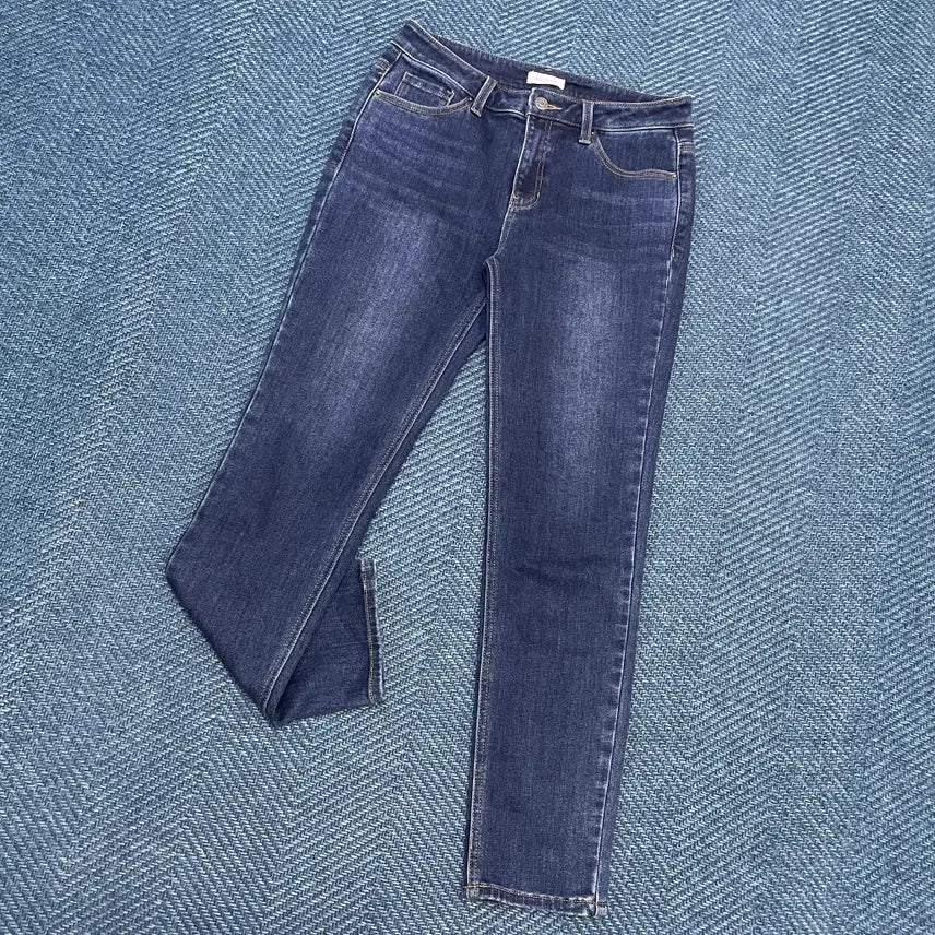 [BUNJANG] Guess Women's Fleece Lined Jeans (Size 29) / [실측여성29] 게스 기모 청바지 만원샵