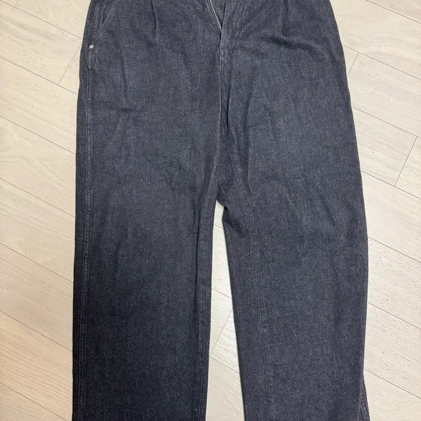 [BUNJANG] Roughside Drape Denim Black Size 3 / 러프사이드 드레이프 데님