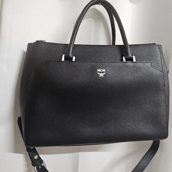 [BUNJANG] MCM Dot & Shoulder Bag Black Leather / MCM도트앤숄더백
