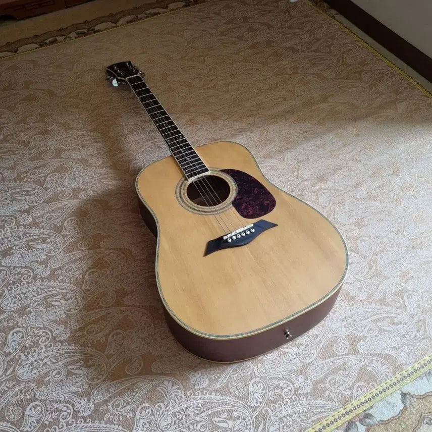 [BUNJANG] Dame Lilies 70 Acoustic Guitar (Gloss Finish, Mother-of-Pearl Inlay) / 입문용 인기제품 국민통기타 데임 기타 판매합니다