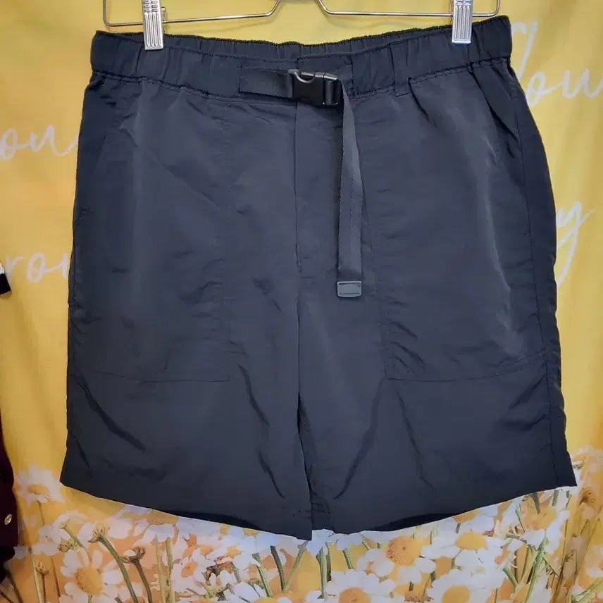[BUNJANG] Musinsa 2021 Black Cargo Shorts (Size 30) / 30L]   무신사2021 블랙 카고 반바지
