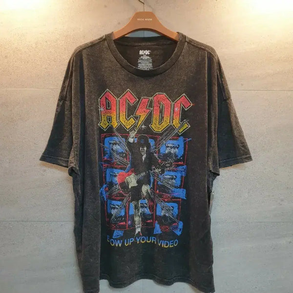 [BUNJANG] AC/DC 1988 Blow Up Your Video Tour Official Band T-Shirt / AC/DC 1988 투어. 오피셜굿즈. 반팔티셔츠.