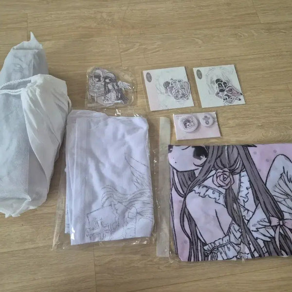 [BUNJANG] Milky Heart Fabric Poster, T-Shirt, Acrylic Stand, and More / 밀키하트 장패드 패브릭포스터 티셔츠 불투명아크릴스탠드