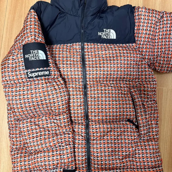 [BUNJANG] Supreme x The North Face Studded Nupste Jacket Red / 슈프림 x 노스페이스 스터드 눕시 자켓 레드