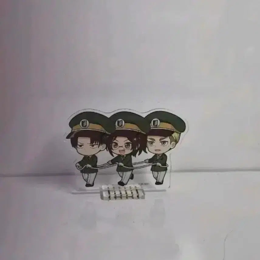 [BUNJANG] Attack on Titan Levi, Hange, Erwin Acrylic Standee SD Train / 진격의거인 간부조 리바이 한지 엘빈 아크릴 스탠드 sd 기차