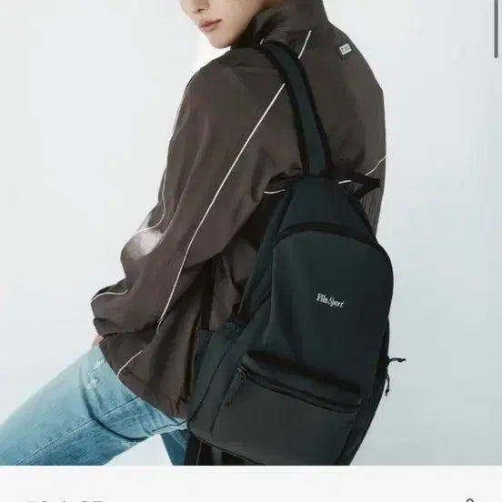 [BUNJANG] Fila Lightweight Backpack, Ball Cap, Keyring Bundle Set / Fila 휠라 woodz 우즈 경량 백팩, 볼캡, 키링(일괄 판매)