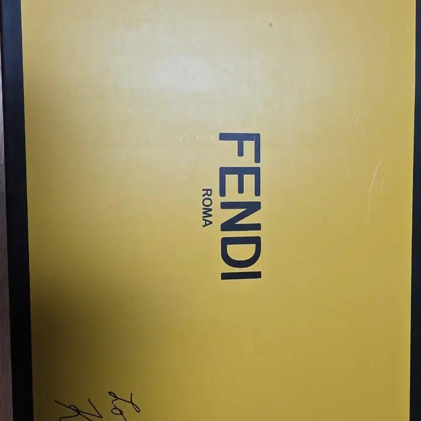 [BUNJANG] Fendi Baguette Shoulder Bag / 펜디 바게트 가방 새상품