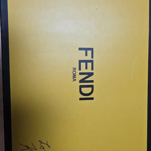 [BUNJANG] Fendi Baguette Shoulder Bag / 펜디 바게트 가방 새상품