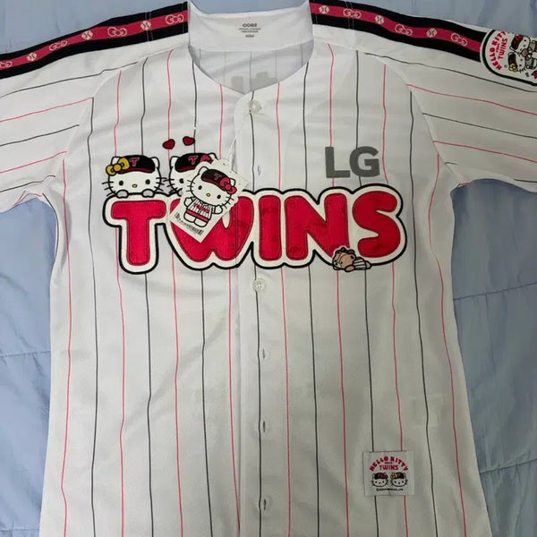 [BUNJANG] LG Twins Hello Kitty Collaboration Hong Chang-ki Marked Uniform (Size 95/M) / 새상품)엘지트윈스 헬로키티 유니폼 홍창기 마킹 95 M사이즈