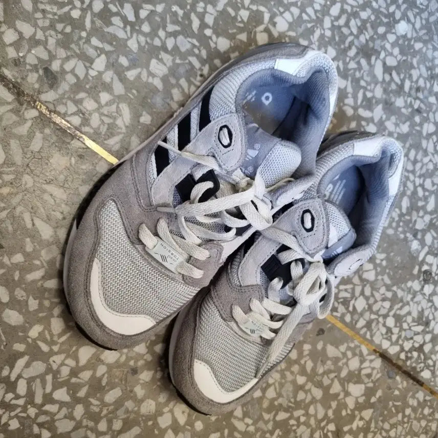 [BUNJANG] Adidas Torsion Sneakers / [245 size] 아디다스 토션 운동화