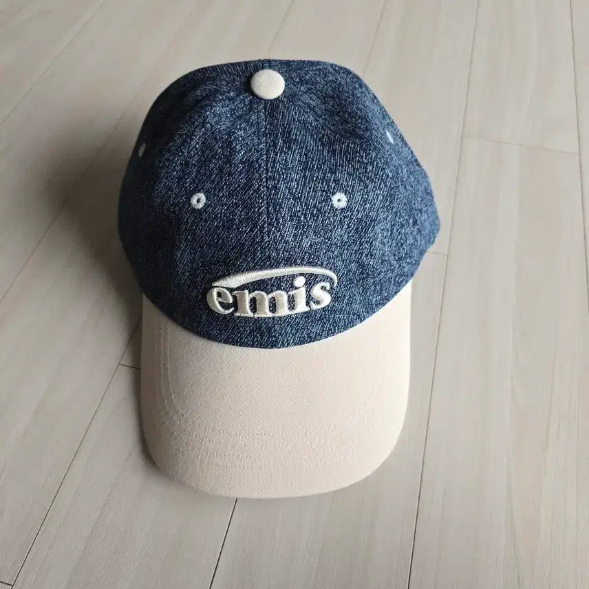 [BUNJANG] EMIS Denim Ball Cap Navy with Ivory Brim / EMIS 볼캡 데님 네이비 아이보리
