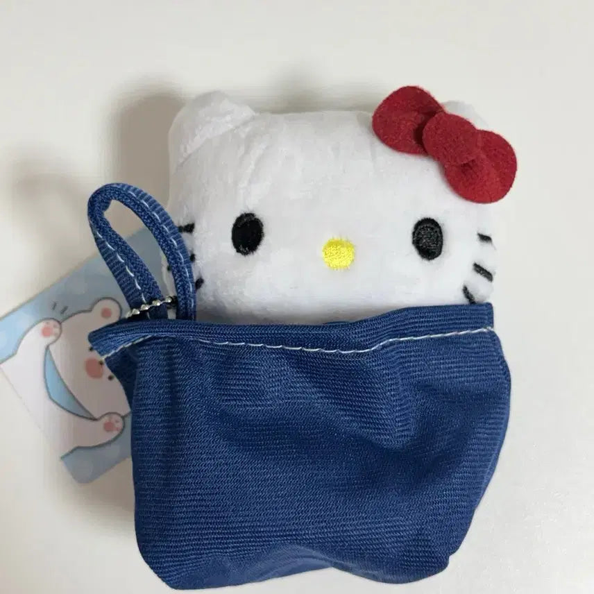 [BUNJANG] Sanrio Hello Kitty Doll Keychain Basket / 산리오 헬로키티 인형 키링 바구니 새상품 새제품 주머니 열쇠고리