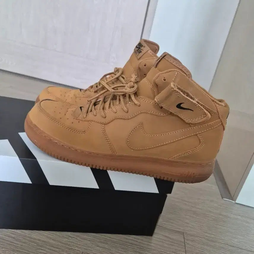 [BUNJANG] Nike Air Force 1 Mid 'Wheat' / 나이키 에어포스 1 미드 된장