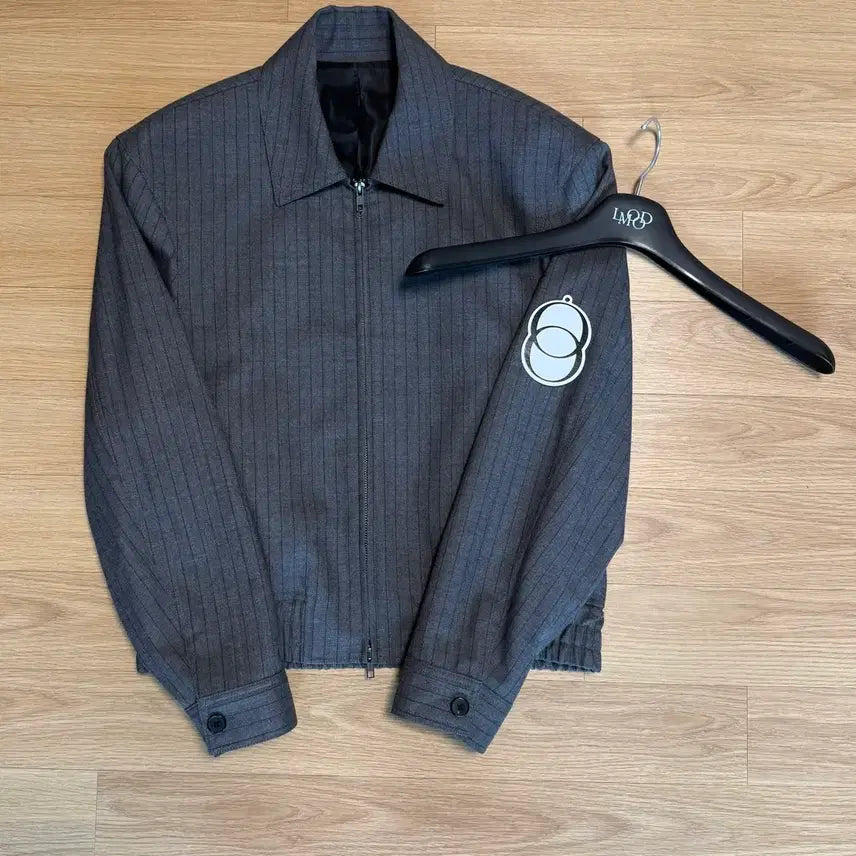 [BUNJANG] Elwood Sartorial Tailored Pinstripe Blouson Jacket / [46] 엘무드 사토리얼 테일러드 블루종 자켓 핀스트라이프