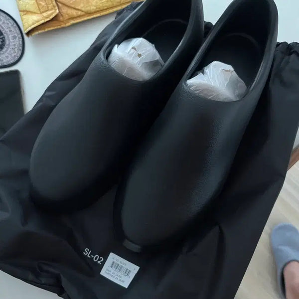 [BUNJANG] Yzy SL02 Size 9 (or exchange for Size 8) / yzy sl02 9사이즈 판매 or  -> 8사이즈 교환