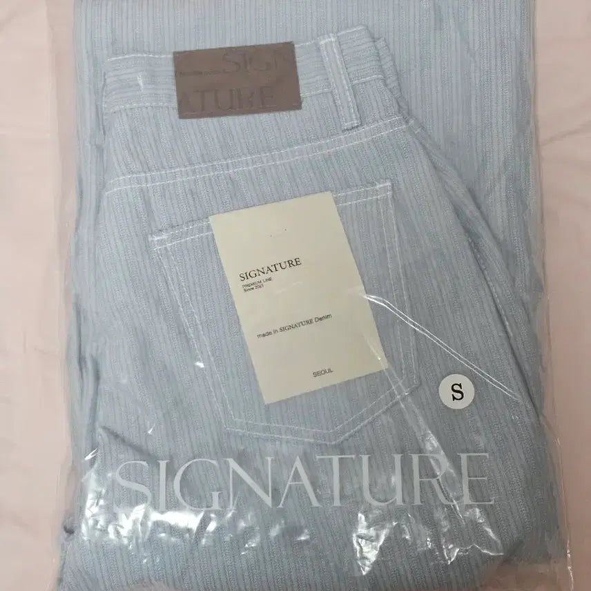 [BUNJANG] Signature Jacquard Denim Stripe Shirt / 새제품 시그니처 자가드 데님 스트라이프 도매택