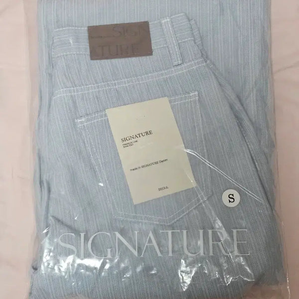 [BUNJANG] Signature Jacquard Denim Stripe Shirt / 새제품 시그니처 자가드 데님 스트라이프 도매택
