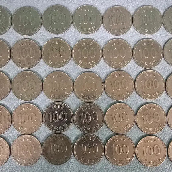 [BUNJANG] 1998 100 KRW Coin Bundle (35 Coins) / 100원 동전 1998년 35개 전부