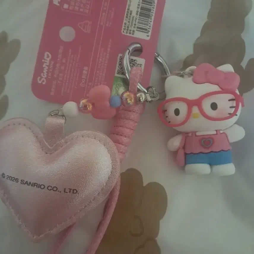 [BUNJANG] Sanrio Hello Kitty Pink Heart Charm / 산리오정품) 헬로키티 키링 핑크 하트