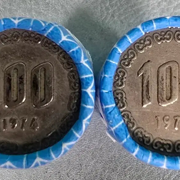 [BUNJANG] 1974 South Korean 100 Won Coins (2 Rolls) / 100원 1974년 동전 2롤 100개
