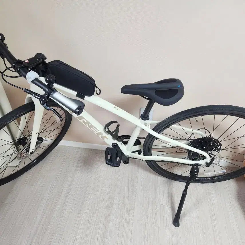 [BUNJANG] Trek FX3 Disc Bicycle ERA WHITE XS / 트렉 FX3 디스크 자전거 ERA WHITE XS