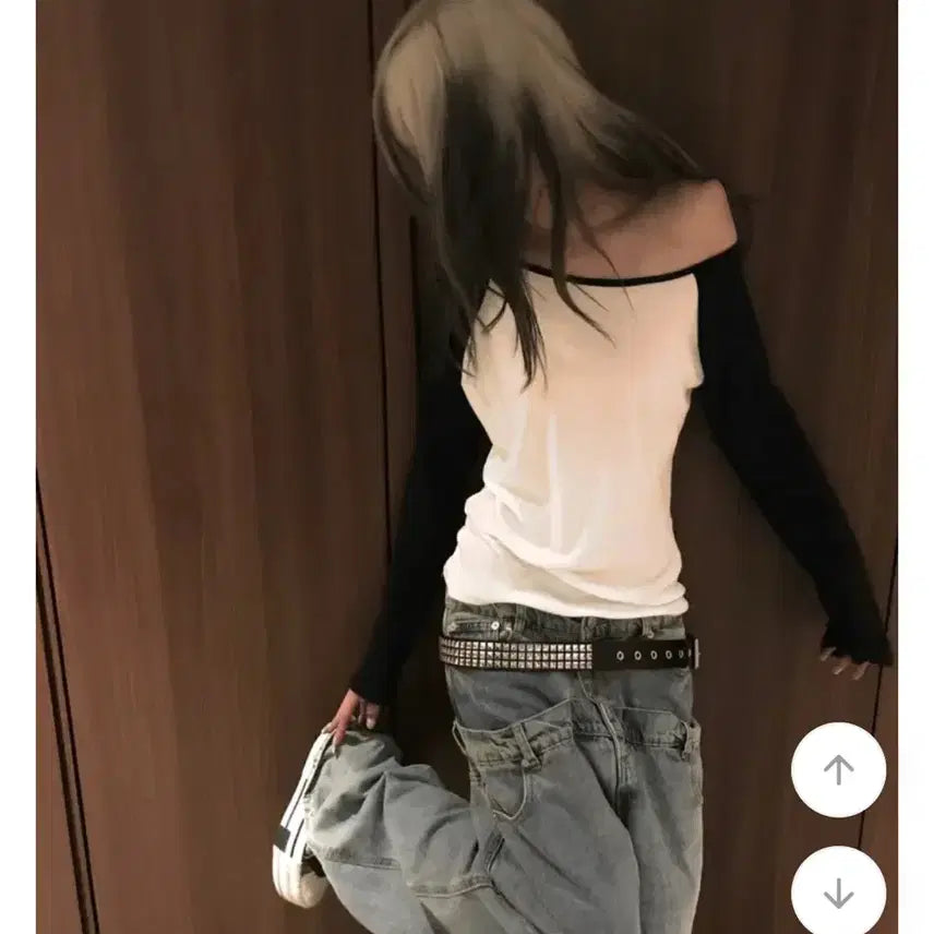 [BUNJANG] Kyoiii Off-Shoulder Slim Fit T-Shirt / kyoiii 쿄이 오프숄더 슬림티 판매 양도 급처