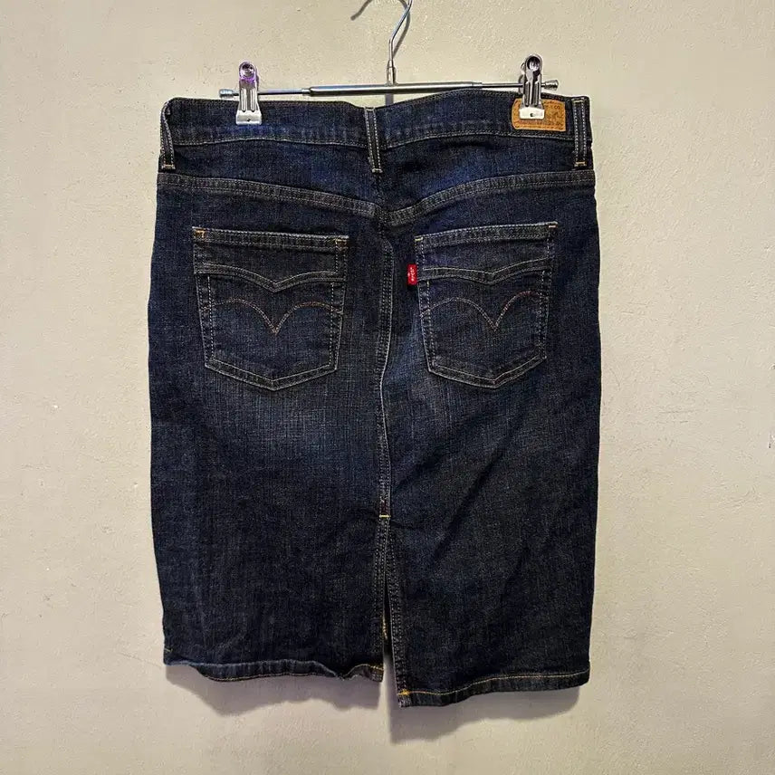 [BUNJANG] Levi's Women's Denim Skirt / 리바이스 정품 여성 데님치마